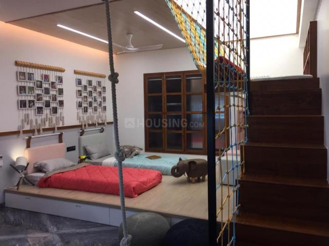 5 BHK Apartment in Vesu for rent Surat. The reference number is 14334881