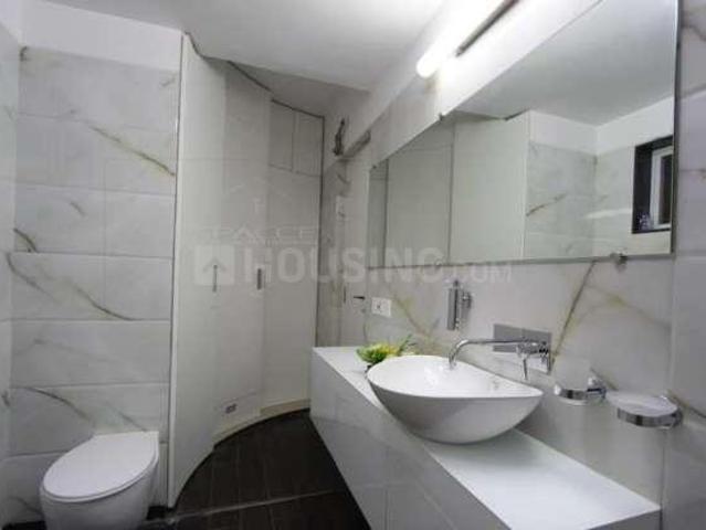 5 BHK Apartment in Vile Parle West for resale Mumbai. The reference number is 9247743