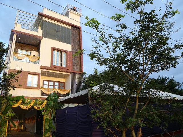 5 BHK Duplex in SMV Layout for resale Bengaluru. The reference number is 20593377
