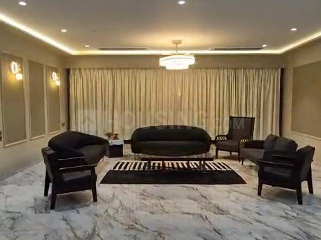 5 BHK Duplex in Santacruz West for rent Mumbai. The reference number is 19076536