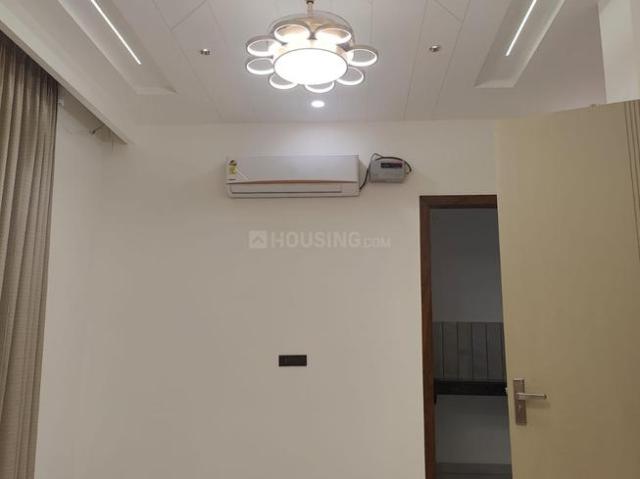 5 BHK Duplex in Sector 115 for resale Sahibzada Ajit Singh Nagar. The reference number is 17667870