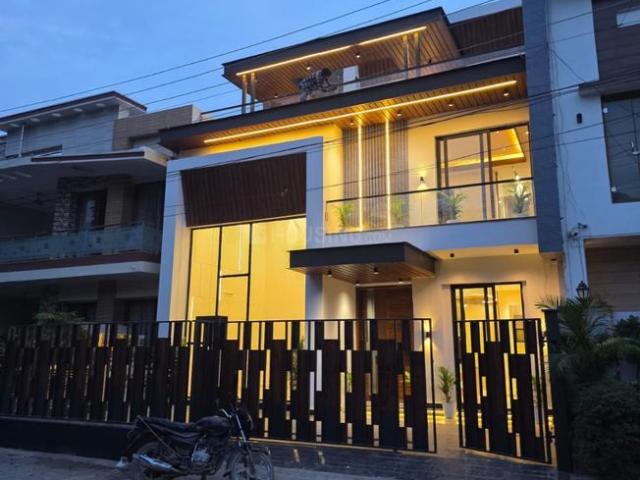 5 BHK Duplex in Sector 123 for resale Mohali. The reference number is 20981065