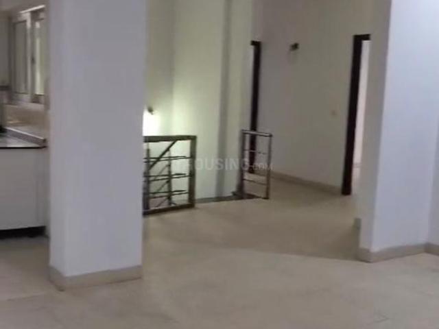5 BHK Duplex in Sector 45 for resale Noida. The reference number is 20285712