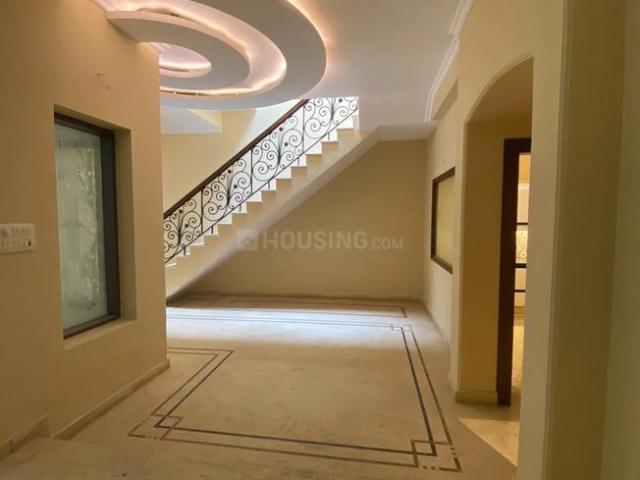 5 BHK Duplex in Sector 50 for rent Noida. The reference number is 20728725