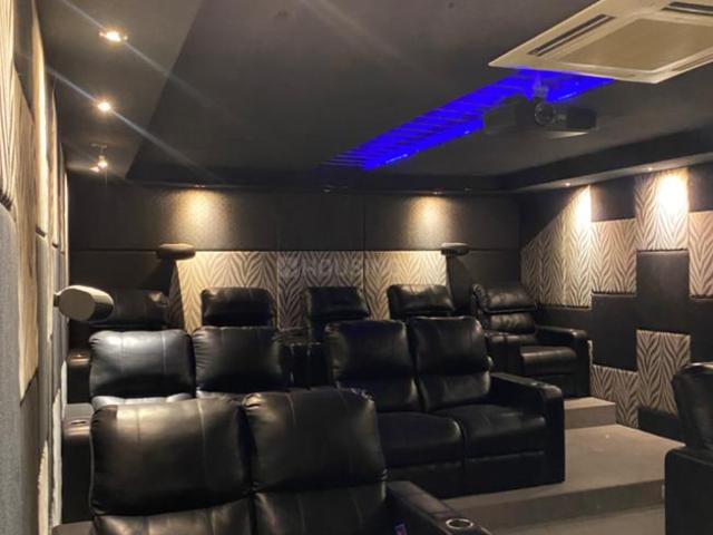 5 BHK Duplex in Punjabi Bagh for resale New Delhi. The reference number is 17014586