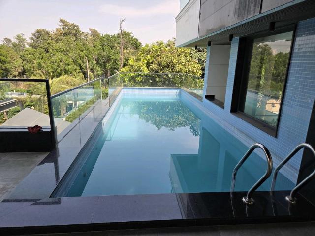 5 BHK Farm House in DLF Farms for resale New Delhi. The reference number is 20500211