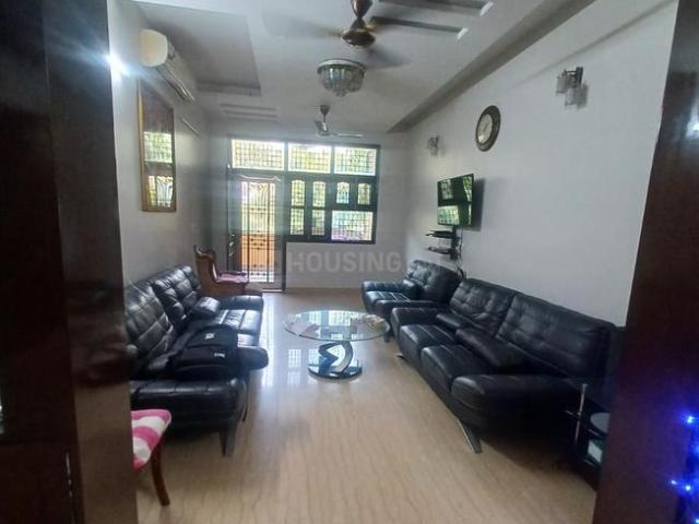 5 BHK Independent Builder Floor in Mukherjee Nagar for resale New Delhi. The reference number is 20066574