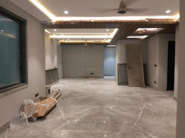 5 BHK Independent Builder Floor in Model Town for resale New Delhi. The reference number is 20151867
