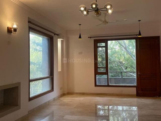 5 BHK Independent Builder Floor in Chittaranjan Park for rent New Delhi. The reference number is 20695531