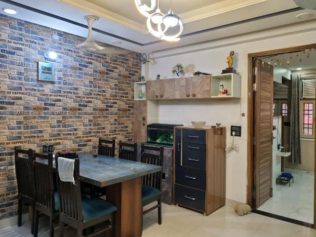 5 BHK Independent Builder Floor in Nawada for resale New Delhi. The reference number is 20394275