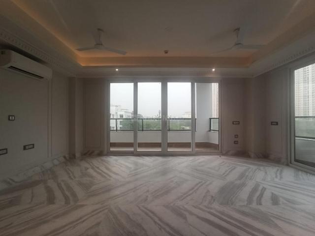 5 BHK Independent Builder Floor in DLF Phase 5 for rent Gurgaon. The reference number is 20405130