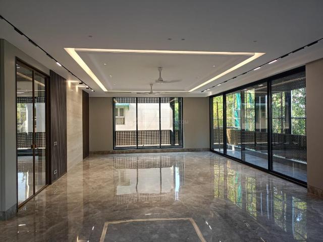 5 BHK Independent Builder Floor in Greater Kailash I for resale New Delhi. The reference number is 20400049