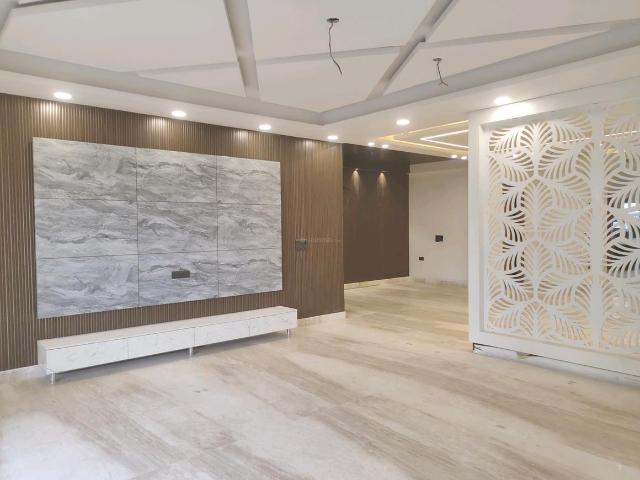 5 BHK Independent Builder Floor in Green Field Colony for resale Faridabad. The reference number is 20605450
