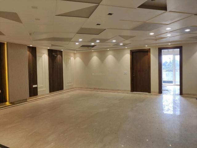 5 BHK Independent Builder Floor in Indirapuram for resale Ghaziabad. The reference number is 19018025