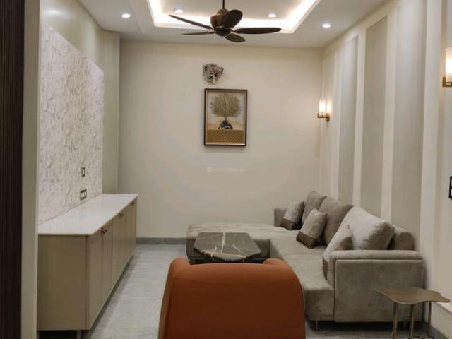 4 BHK Independent Builder Floor in Indirapuram for resale Ghaziabad. The reference number is 20426376