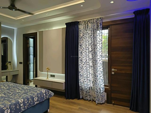 5 BHK Independent Builder Floor in Indirapuram for resale Ghaziabad. The reference number is 20680925