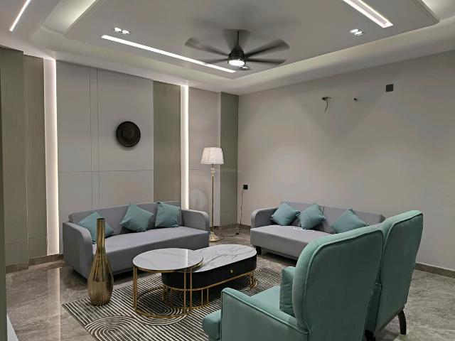 5 BHK Independent Builder Floor in Indirapuram for resale Ghaziabad. The reference number is 20717468