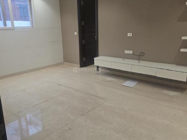 5 BHK Independent Builder Floor in Janakpuri for rent New Delhi. The reference number is 19880796