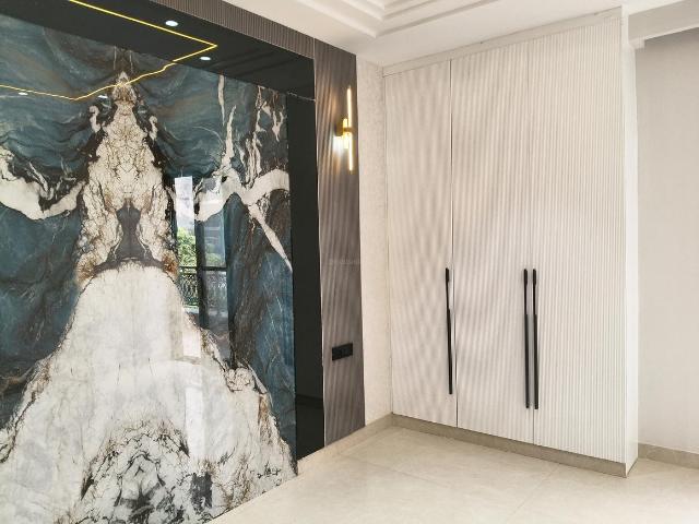 5 BHK Independent Builder Floor in Palam Vihar for resale Gurgaon. The reference number is 20352004