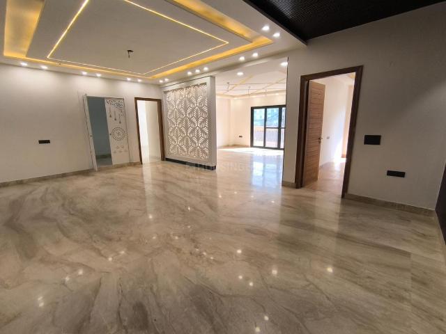 5 BHK Independent Builder Floor in Surajkund for resale Faridabad. The reference number is 20847339