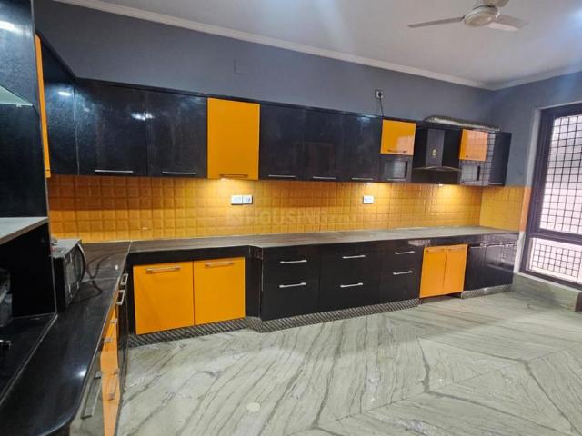 5 BHK Independent Builder Floor in Sector 48 for resale Gurgaon. The reference number is 19168231