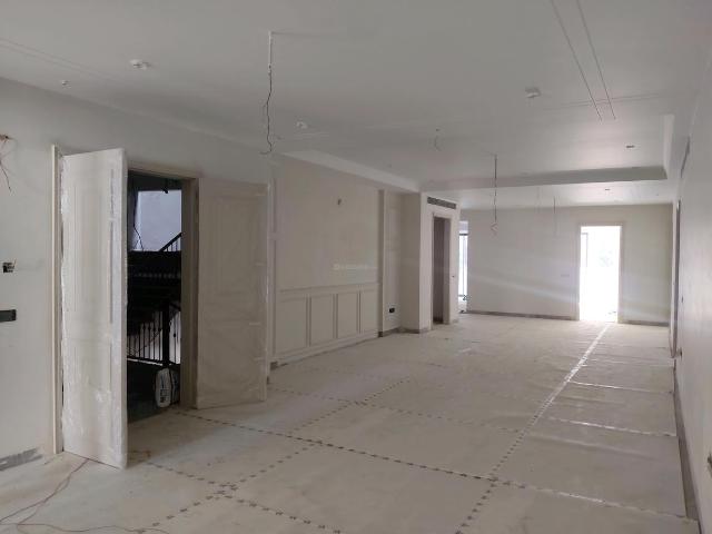 5 BHK Independent Builder Floor in Sector 50 for resale Gurgaon. The reference number is 19552397