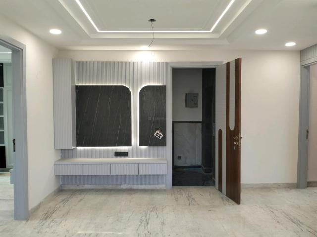 5 BHK Independent Builder Floor in Sector 11 Rohini for resale New Delhi. The reference number is 19941935