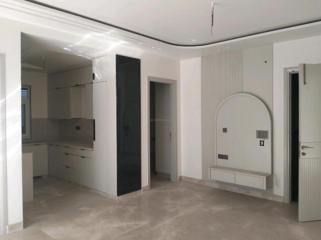 4 BHK Independent Builder Floor in Sector 11 Rohini for resale New Delhi. The reference number is 20275752