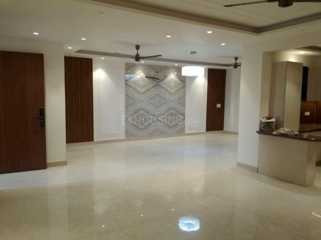 5 BHK Independent Builder Floor in Vasundhara for resale Ghaziabad. The reference number is 17234072
