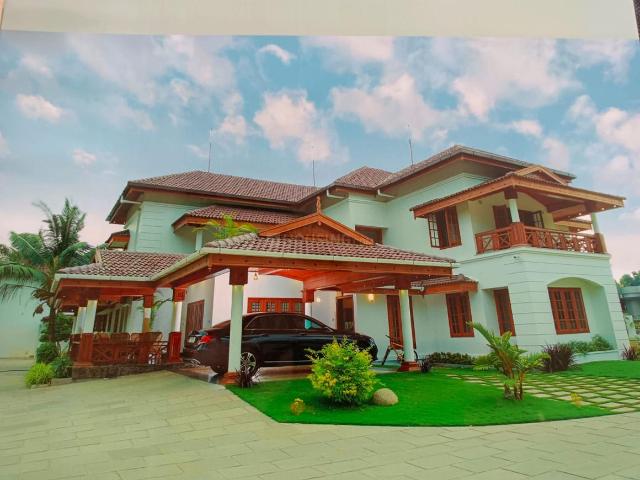 5 BHK Independent House in Thottumugham for resale Aluva. The reference number is 20927180