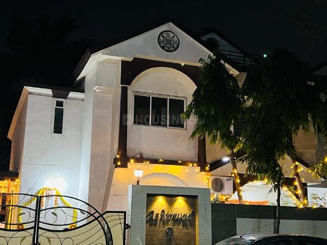 5 BHK Independent House in Thaltej for resale Ahmedabad. The reference number is 20128351