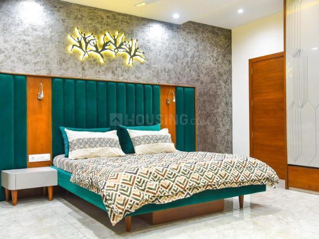 5 BHK Independent House in Thaltej for resale Ahmedabad. The reference number is 20617636