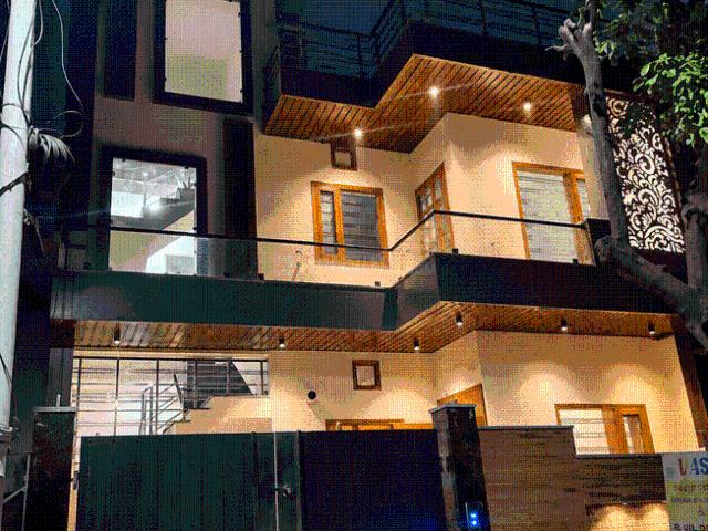 5 BHK Independent House in Ashiyana for rent Lucknow. The reference number is 20815251