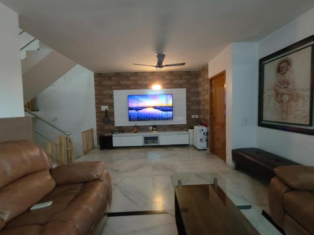 5 BHK Independent House in Bodakdev for resale Ahmedabad. The reference number is 20140946