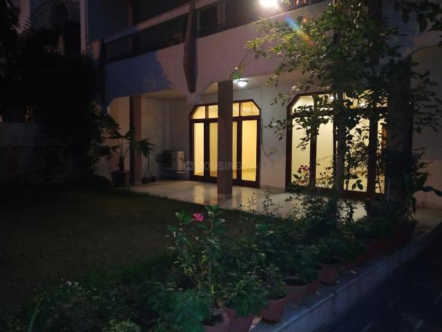 5 BHK Independent House in Defence Colony for resale New Delhi. The reference number is 17908049