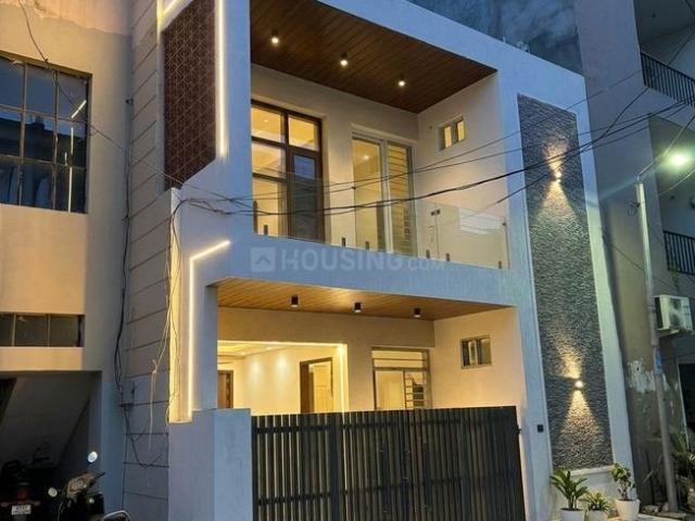 5 BHK Independent House in Dhakoli for resale Zirakpur. The reference number is 19858752