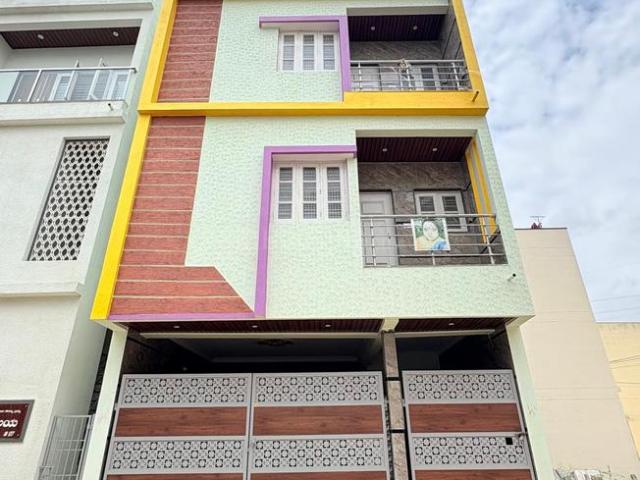 5 BHK Independent House in Doddabidrakallu for resale Bangalore Mumbai Economic Corridor. The reference number is 17537218