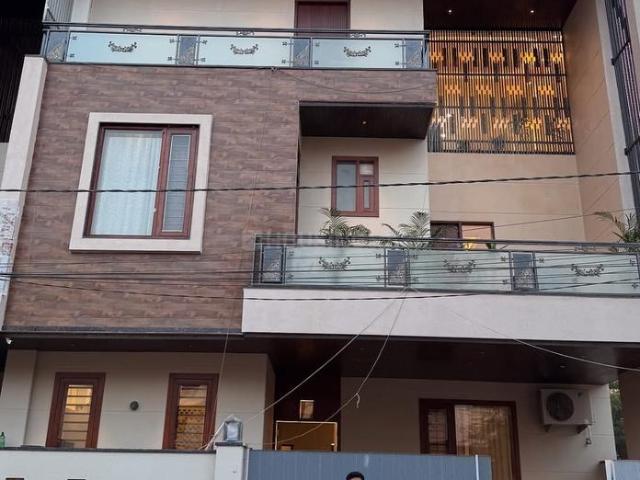 5 BHK Independent House in Gandhi Path West for resale Jaipur. The reference number is 16335484