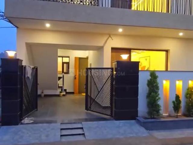 5 BHK Independent House in Gazipur for resale Zirakpur. The reference number is 19474435