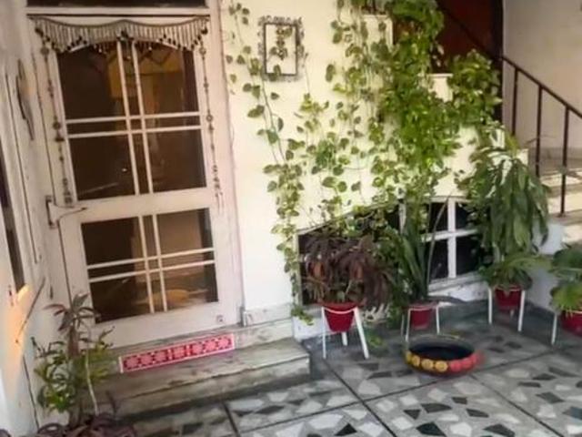 5 BHK Independent House in Gomti Nagar for resale Lucknow. The reference number is 17820080