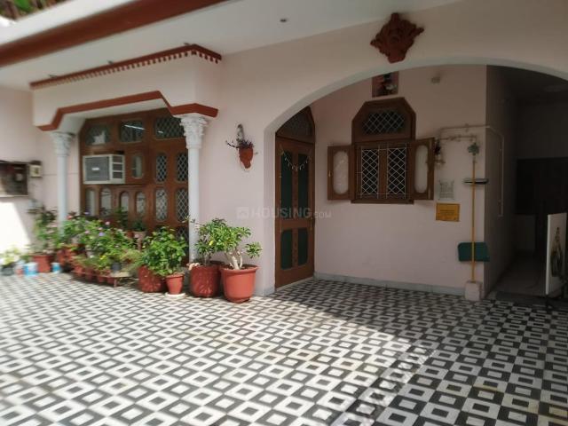 5 BHK Independent House in Govindpuram for resale Ghaziabad. The reference number is 20975023