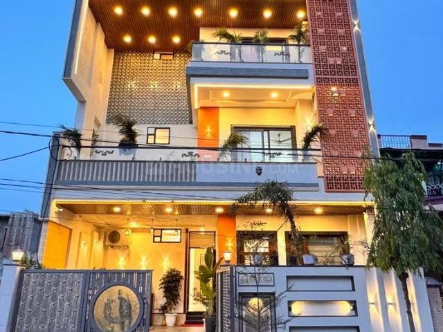 5 BHK Independent House in Heerawala for resale Ajmer Road. The reference number is 17239140