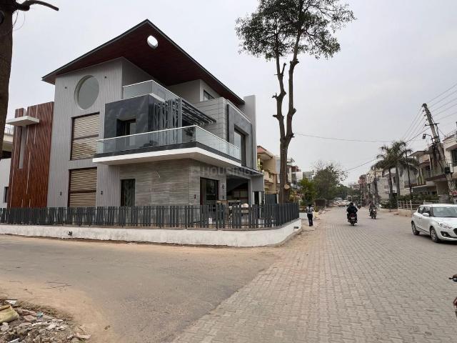 5 BHK Independent House in Kharar for resale Mohali. The reference number is 14836716