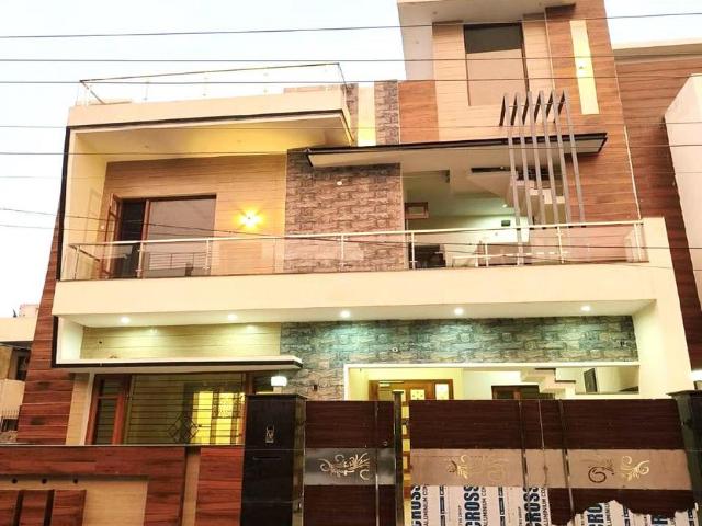 5 BHK Independent House in Kharar for resale Mohali. The reference number is 16825407