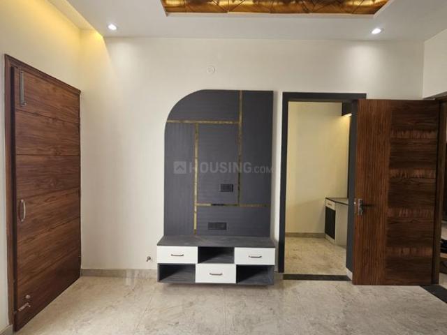 5 BHK Independent House in Kharar for resale Mohali. The reference number is 20174123