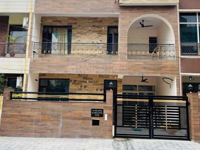 5 BHK Independent House in Kurari Mohalla for resale Chandigarh. The reference number is 15669192