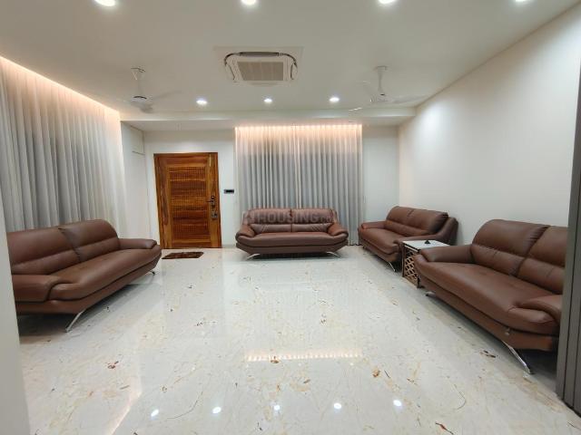 5 BHK Independent House in Maninagar for resale Ahmedabad. The reference number is 16338746