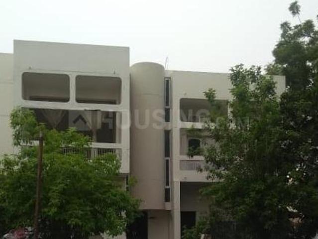 5 BHK Independent House in Naranpura for resale Ahmedabad. The reference number is 9691816