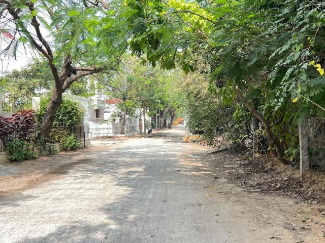 5 BHK Independent House in Neelankarai for resale Chennai. The reference number is 19416012