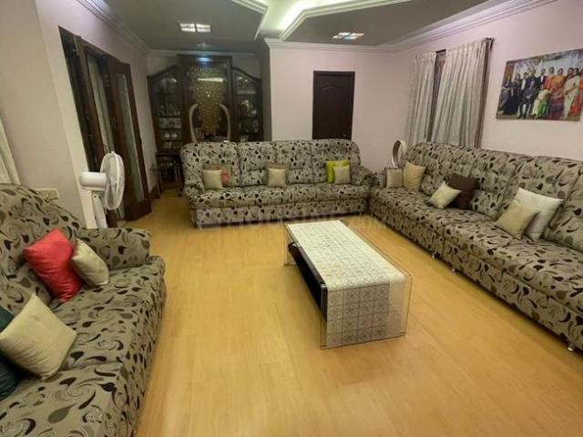 5 BHK Independent House in Neelankarai for resale Chennai. The reference number is 19735772